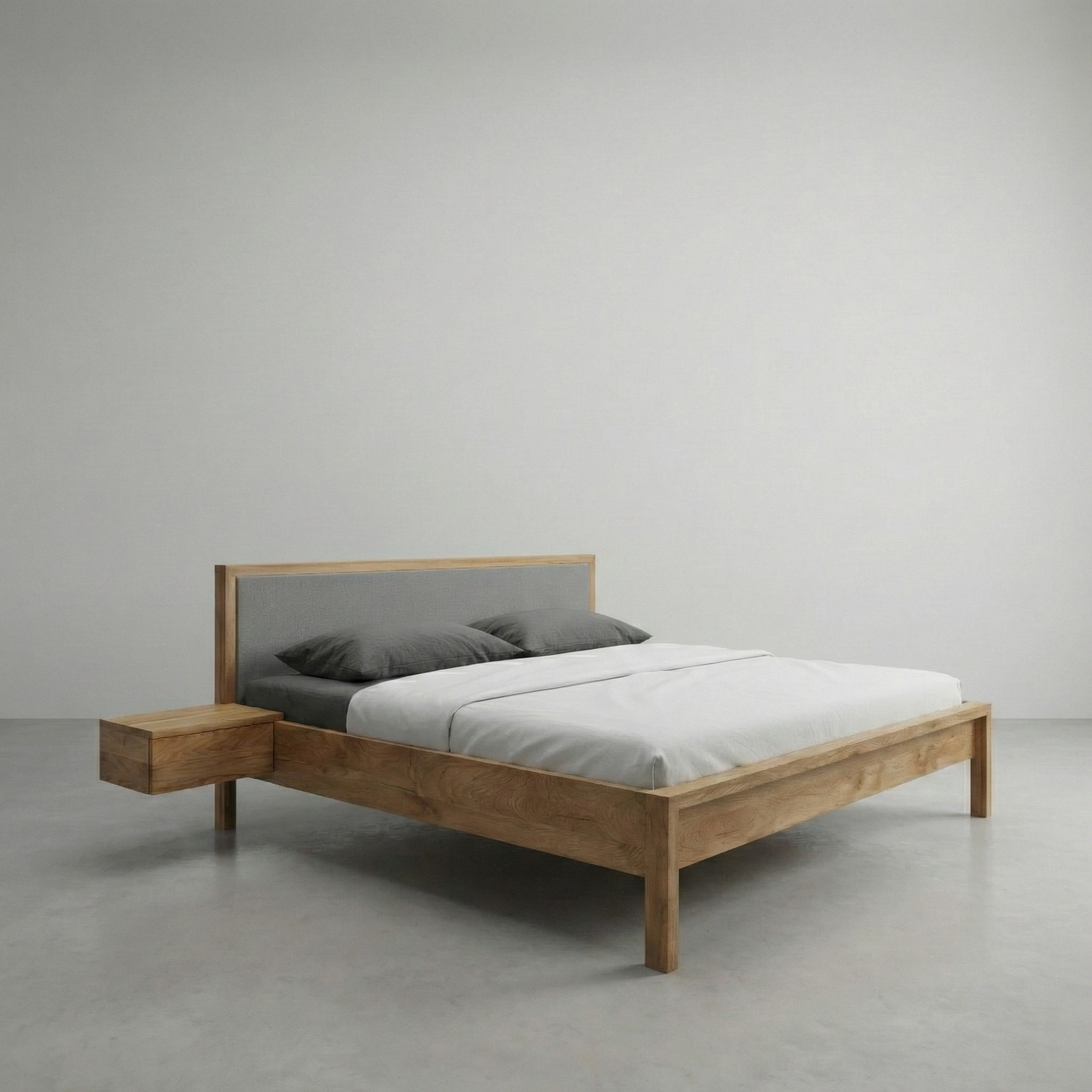 Freja snedker sengeramme i massiv egetræ og uld på gavl – Natur olie