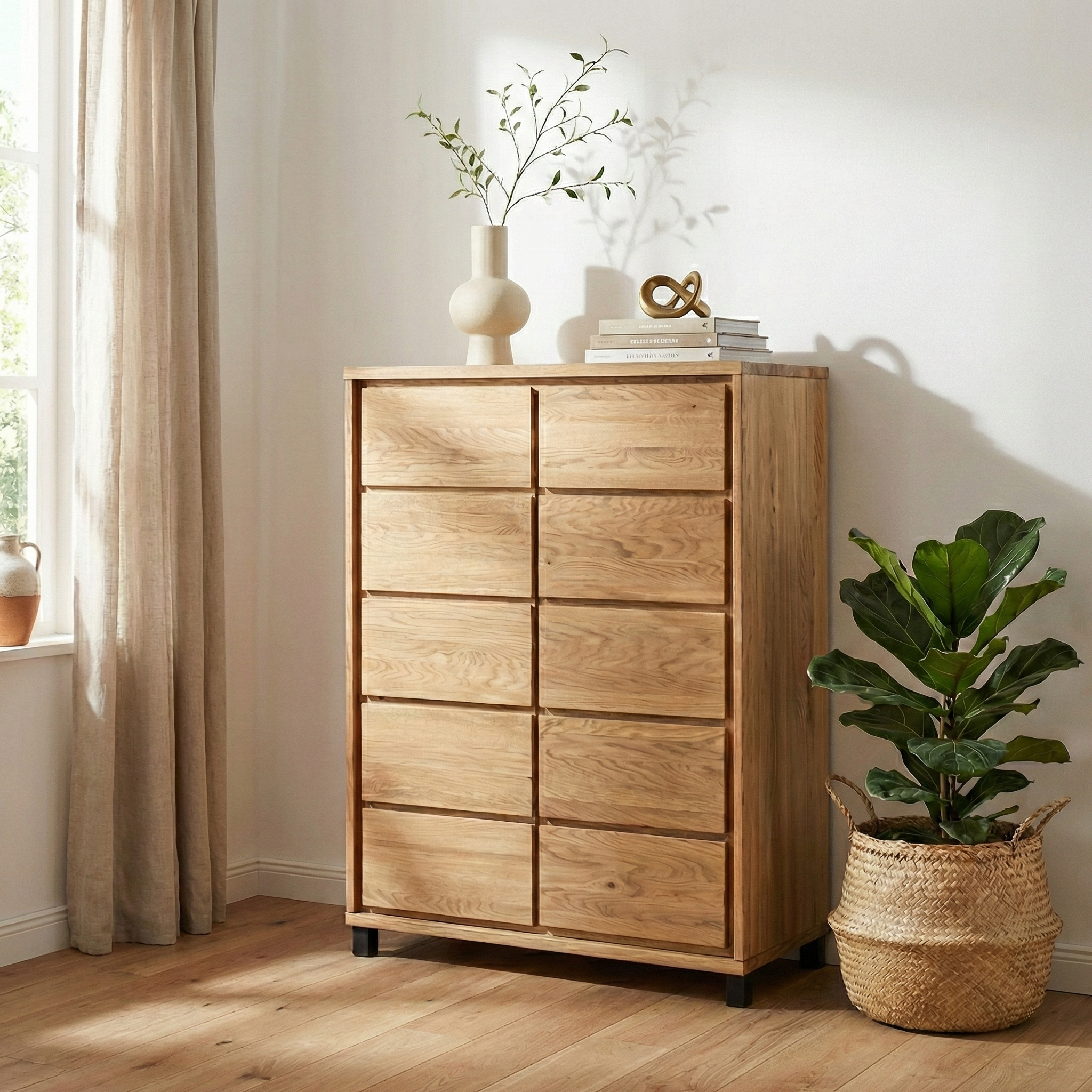 Heimdal kommode i massivt egetræ med 1 låge og 5 skuffer på ben – Natur olie